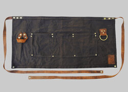 Half-size apron in brown canvas