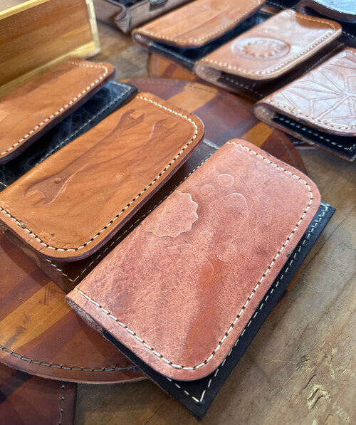 Sidecar wallets in different designs
