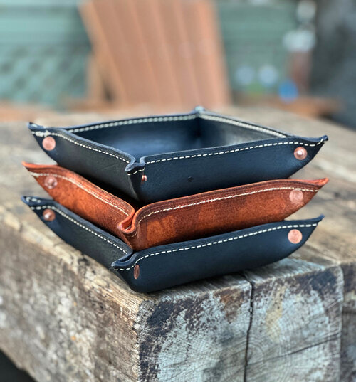 Premium valet tray with copper rivets and stitching
